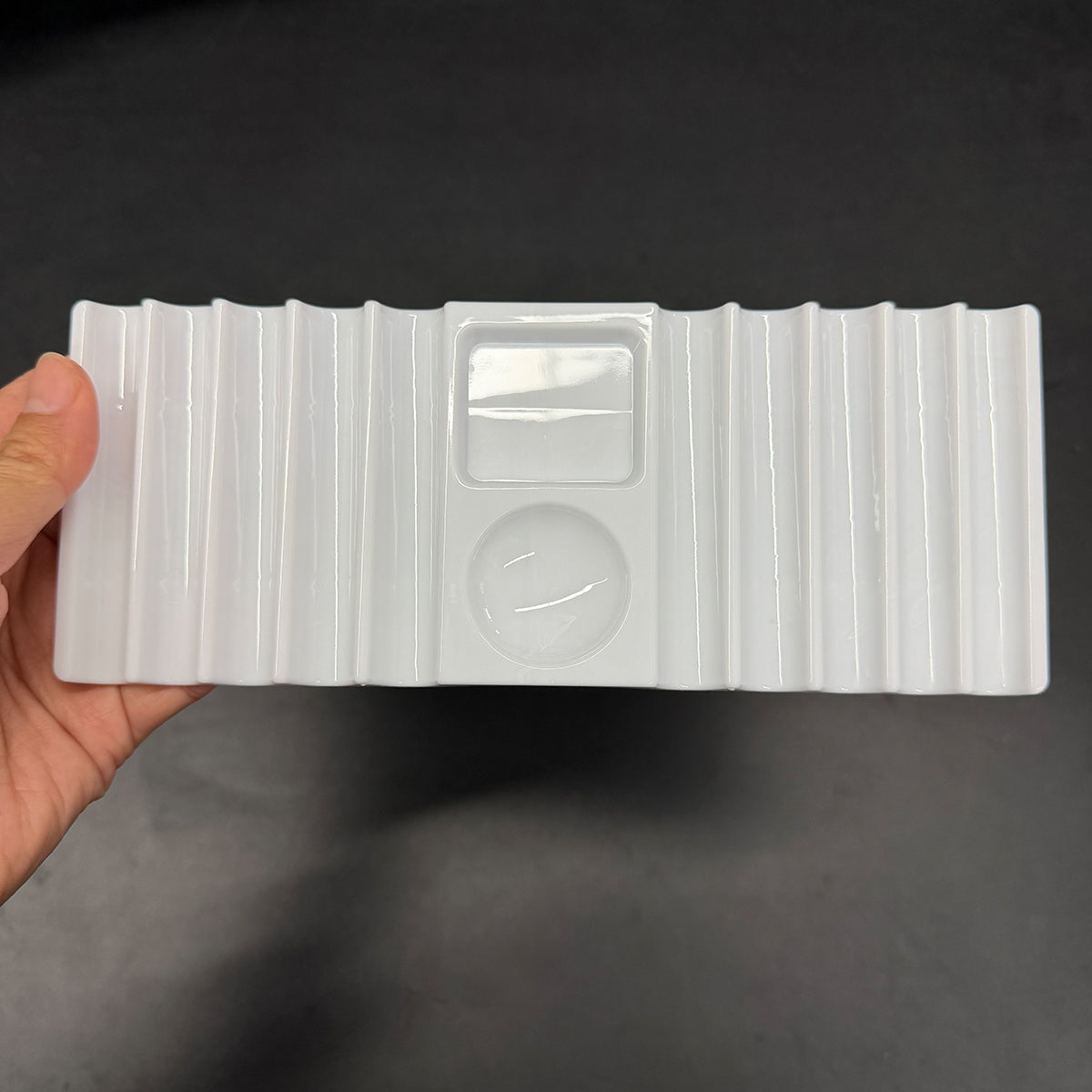 dual form nail display